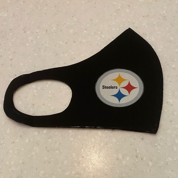 “ Steelers” face mask. - Picture 1 of 4
